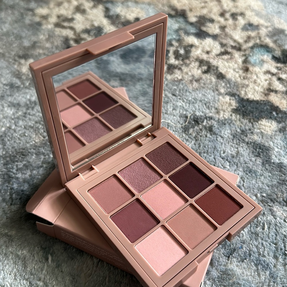 Matte Eyeshadow Palette
